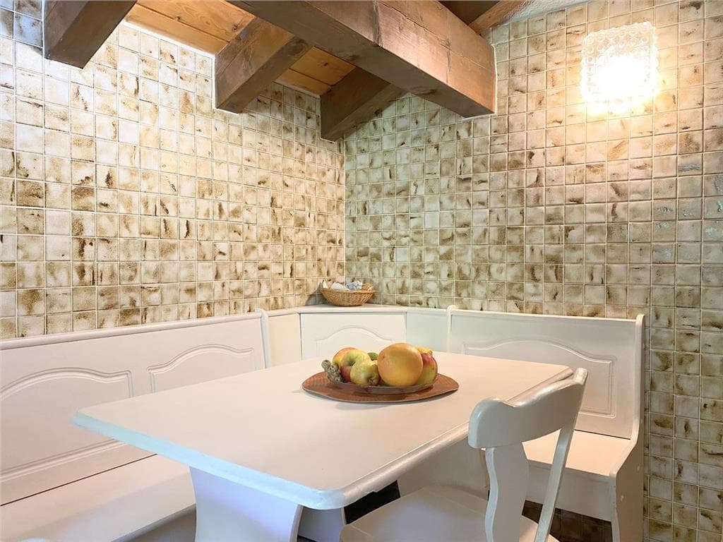 832 – Appartement 2.5 pièces – 1450 CHF – 61 m²