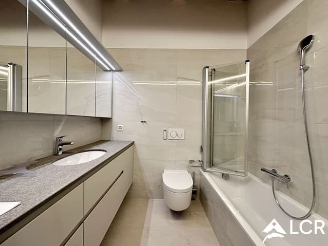 827 – Appartement 4.5 pièces – 4000 CHF – 134 m²