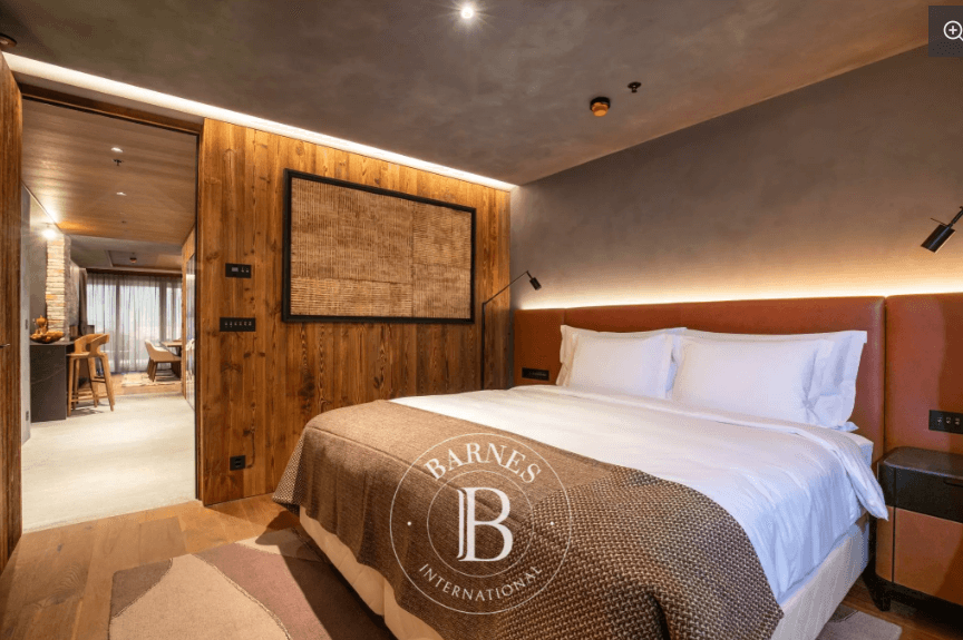 1100 – Appartement 4.5 pièces – 238 m²