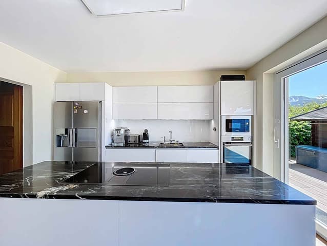 1112 – Maison 10 pièces – 1950000 CHF – 257 m²