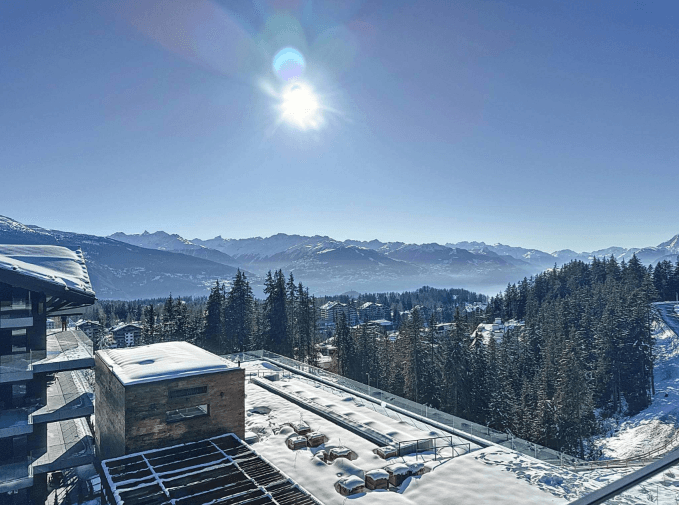 1098 – Appartement 4 pièces – 268.50 m²