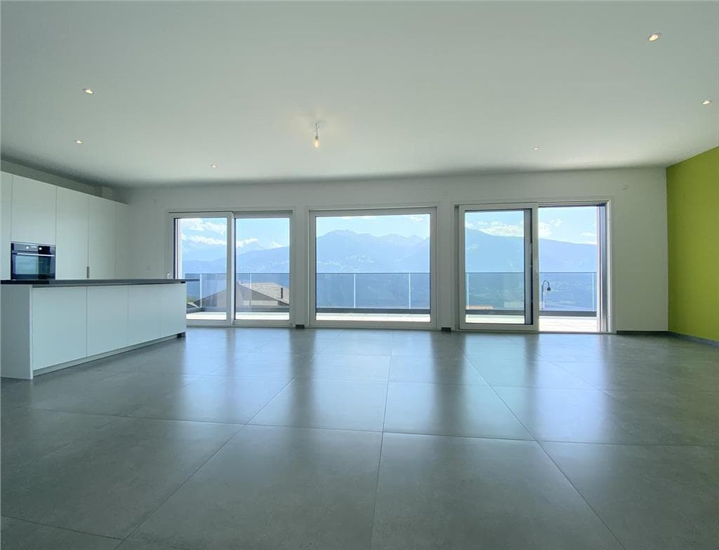 871 – Maison 5.5 pièces – 4500 CHF – 300 m²