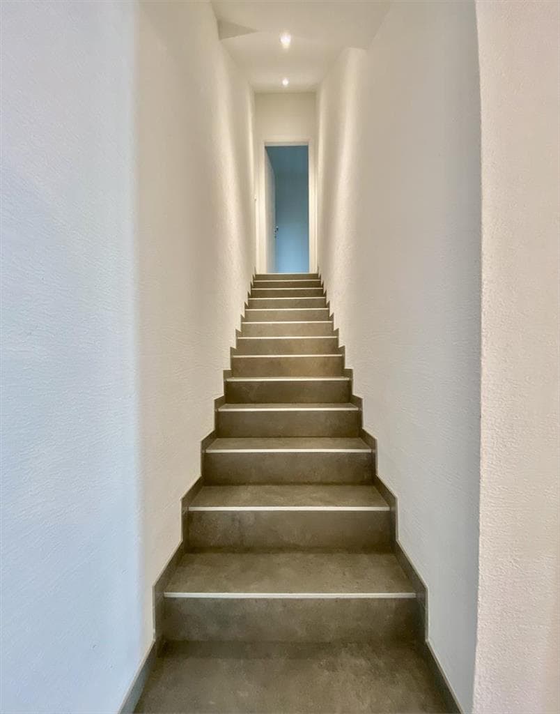 871 – Maison 5.5 pièces – 4500 CHF – 300 m²