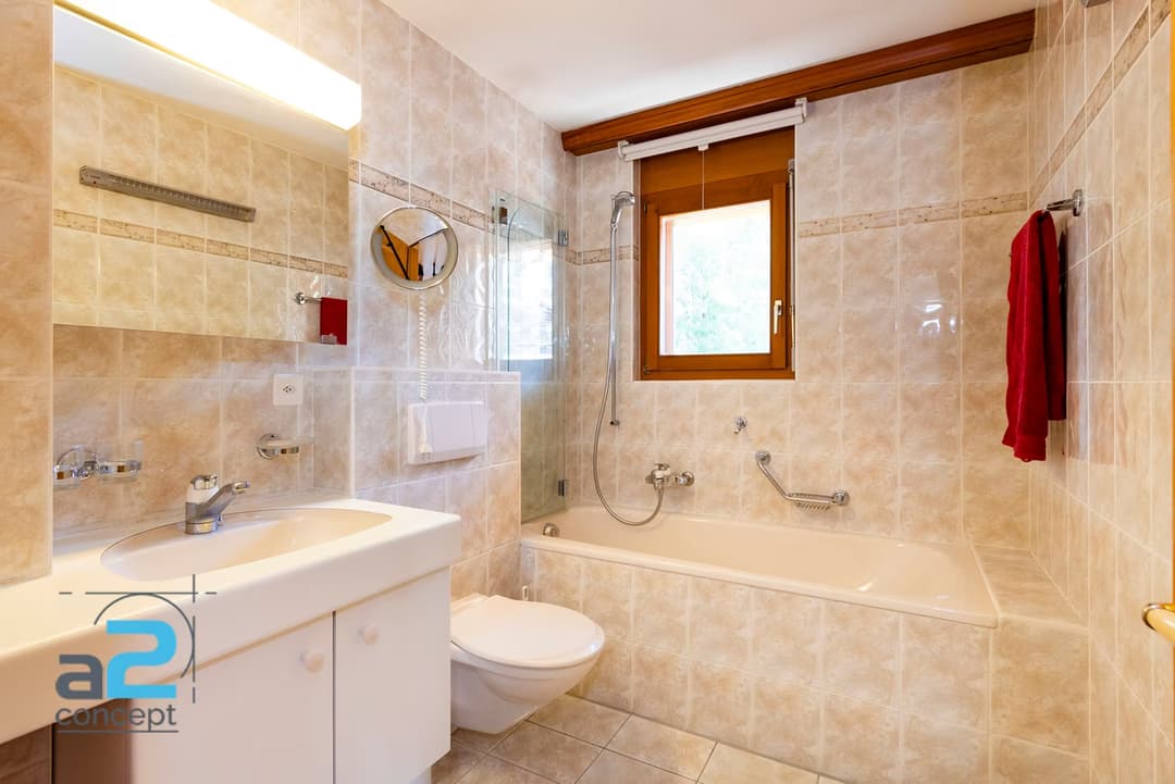 876 – Appartement 5.5 pièces – 3000 CHF – 172 m²