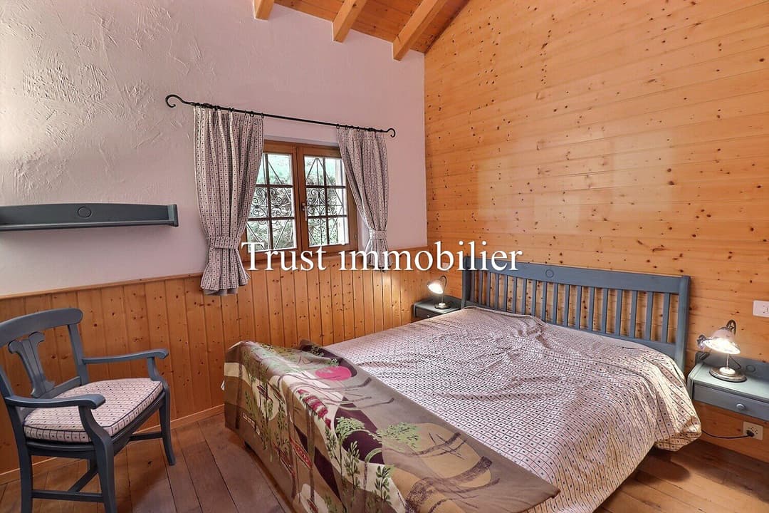 877 – Maison 5.5 pièces – 4500 CHF – 183 m²