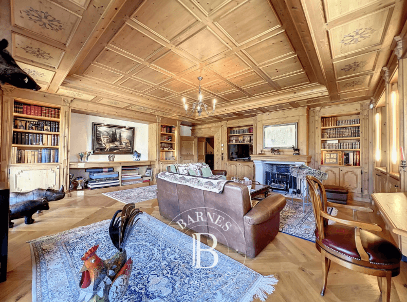 1103 – Maison 15 pièces – 2107 m²