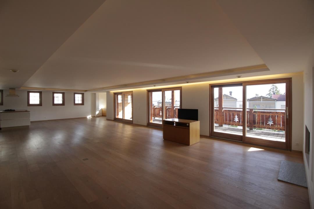 1268 – Appartement 7.5 pièces – 4600000CHF – 327m²
