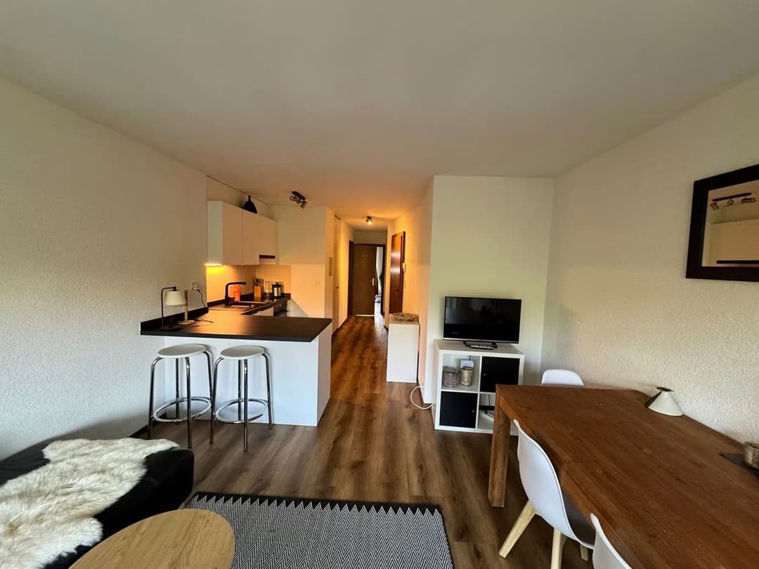 948 – Appartement – 2.5 pièces- 1000CHF – 55 m²