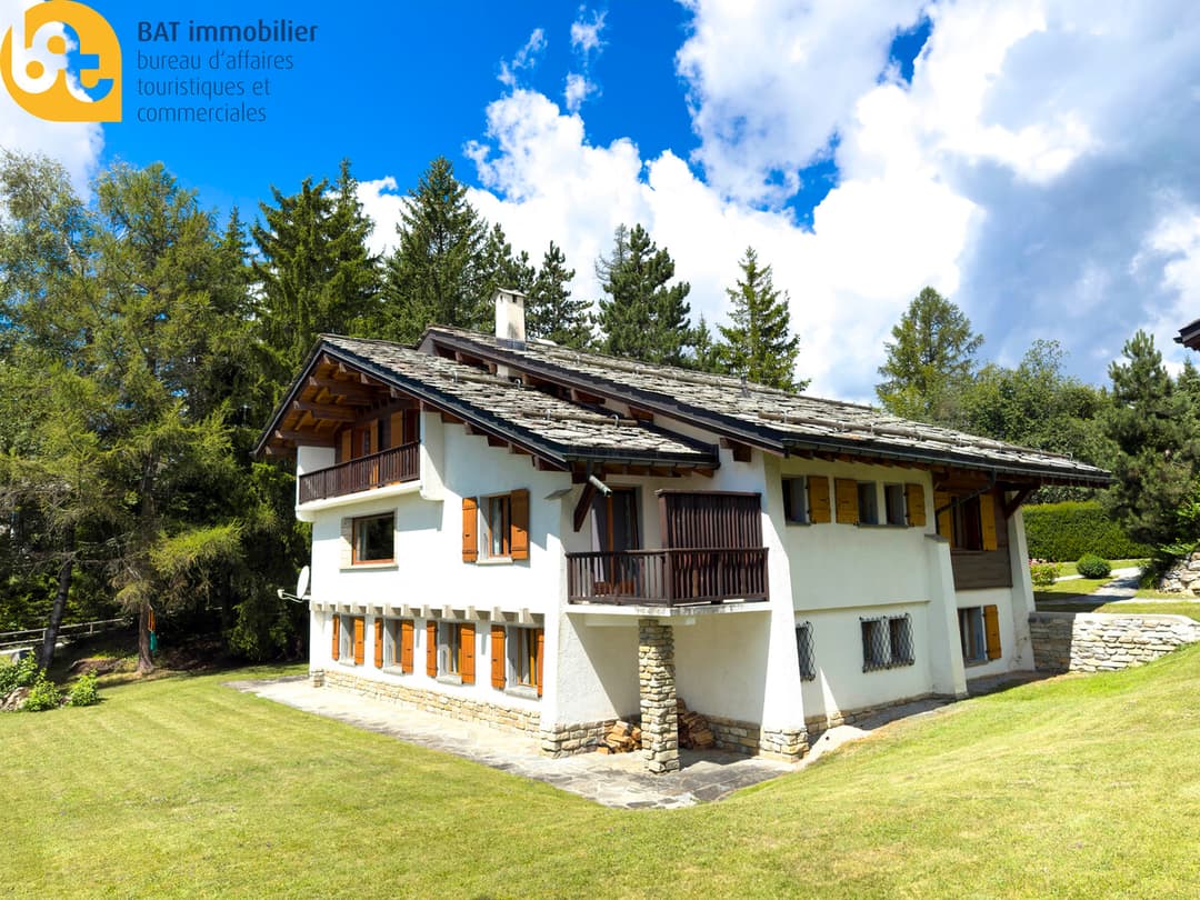 950 – Appartement  5 pièces – 2448CHF