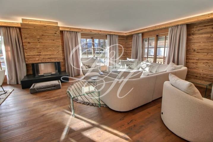 1235 -Appartement – 5.5pièces-  4700000CHF – 166 m²