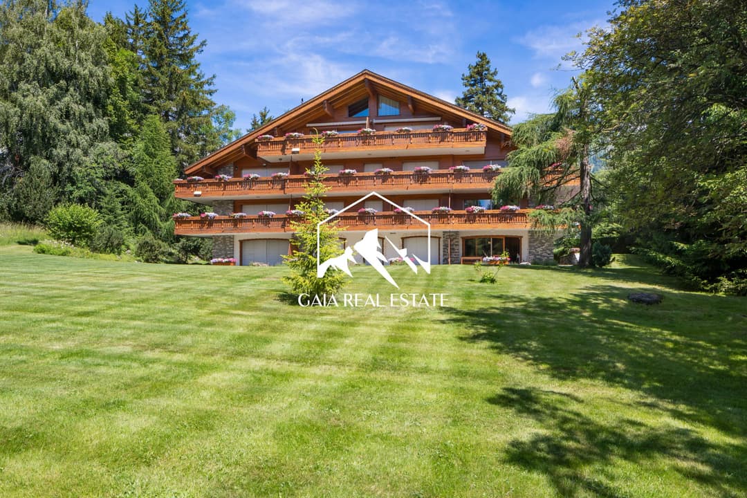 995 –  Appartement – 145m²