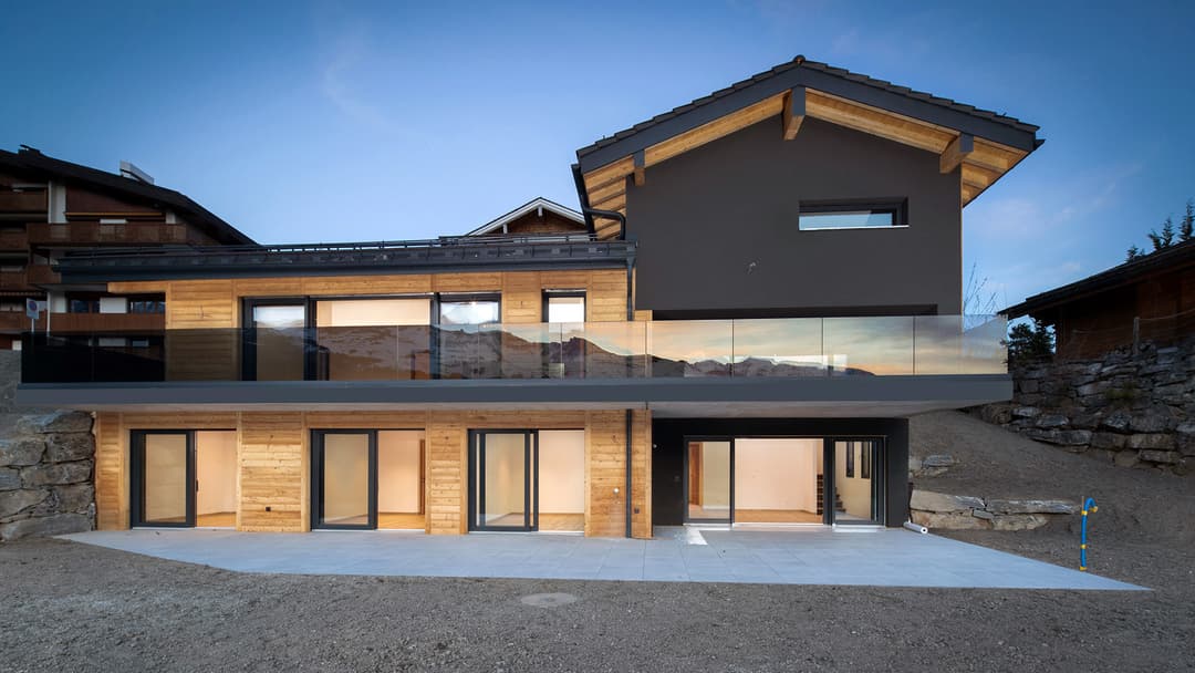 1271 – Maison 5.5 pièces – 3800000CHF – 370m²