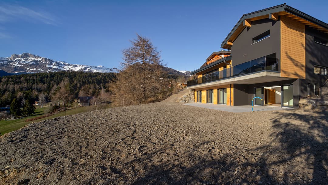 1271 – Maison 5.5 pièces – 3800000CHF – 370m²