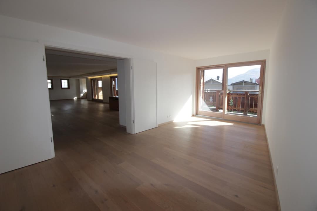 1268 – Appartement 7.5 pièces – 4600000CHF – 327m²