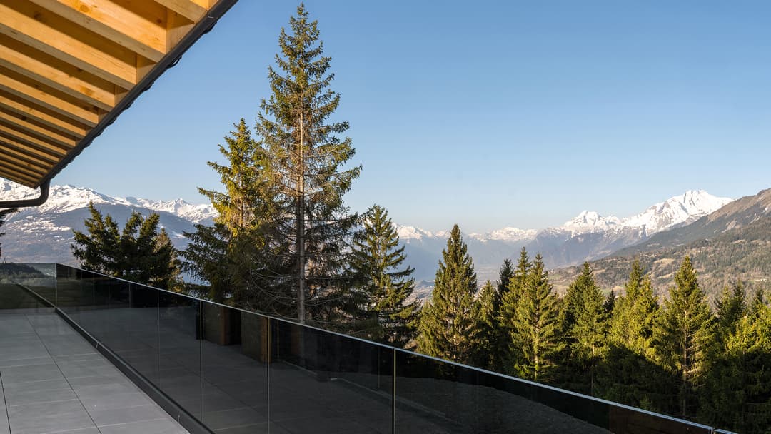 1271 – Maison 5.5 pièces – 3800000CHF – 370m²