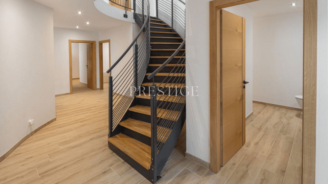 1393 – Maison 5 pièces – 3800000 CHF – 318 m²