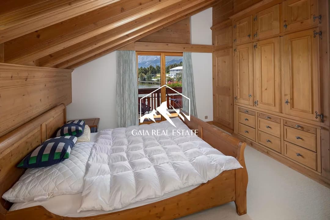1100 – Appartement – 205 m²