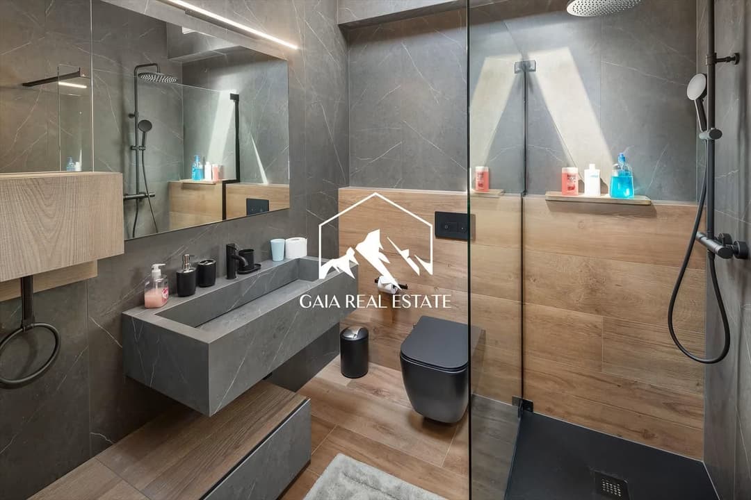 1100 – Appartement – 205 m²
