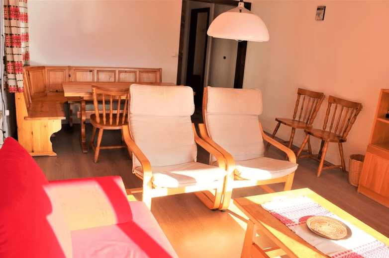 1033 – Appartement – 3 pièces – 1950CHF – 76 m²