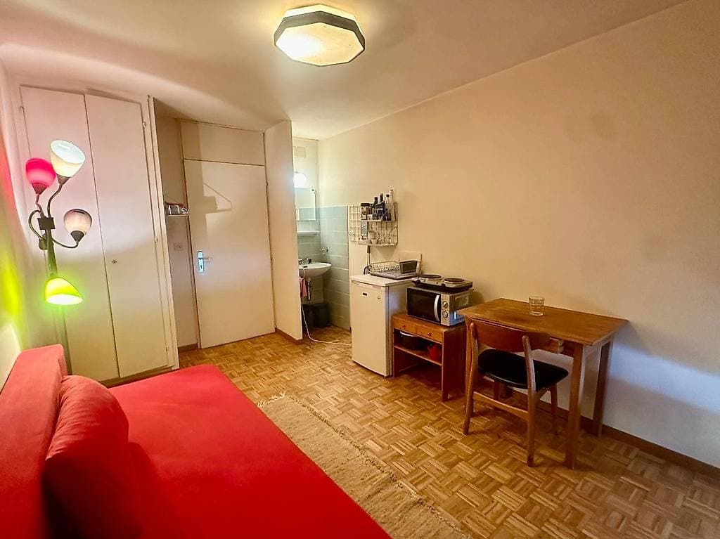 1029 – Appartement – 1.5pièces – 890CHF – 15 m²