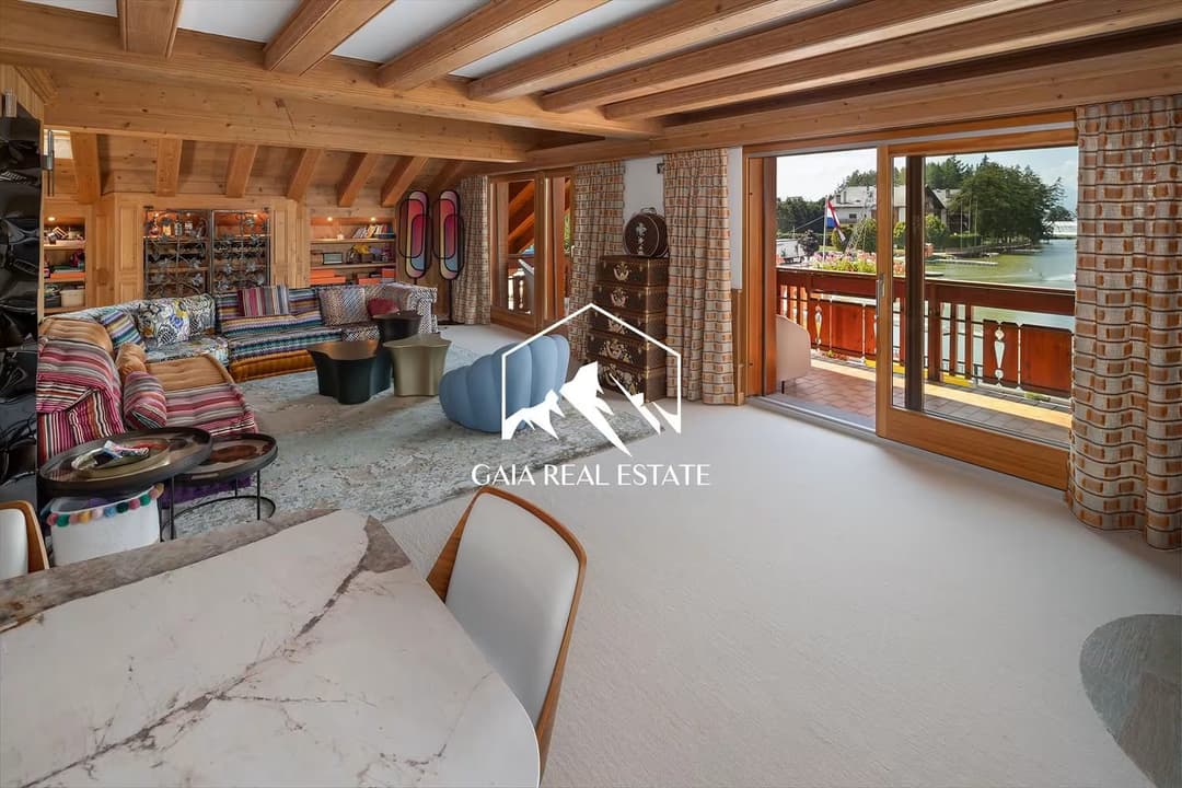 1100 – Appartement – 205 m²