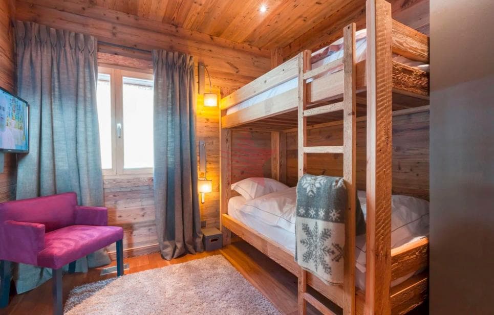 1380 – Maison – 5.5pièces – 3900000CHF  – 255 m²