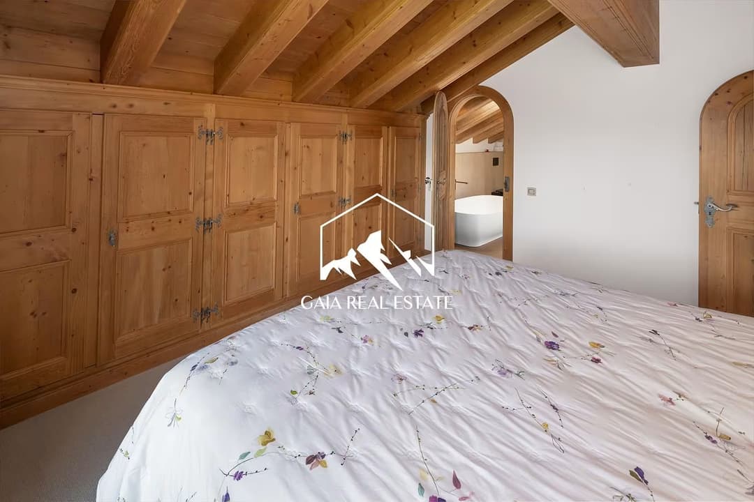 1100 – Appartement – 205 m²
