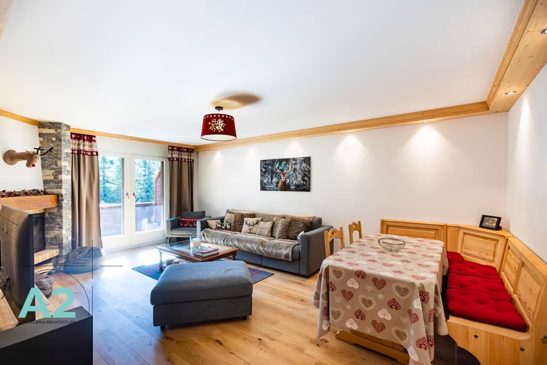 1256 – Appartement – 3pièces –  3000CHF – 100 m²