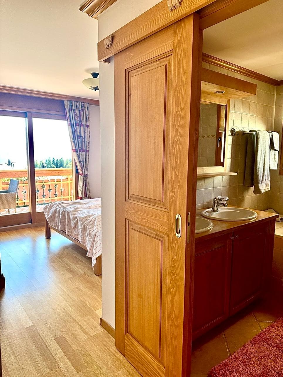 1215 – Appartement – 4pièces – 5000CHF – 120 m²