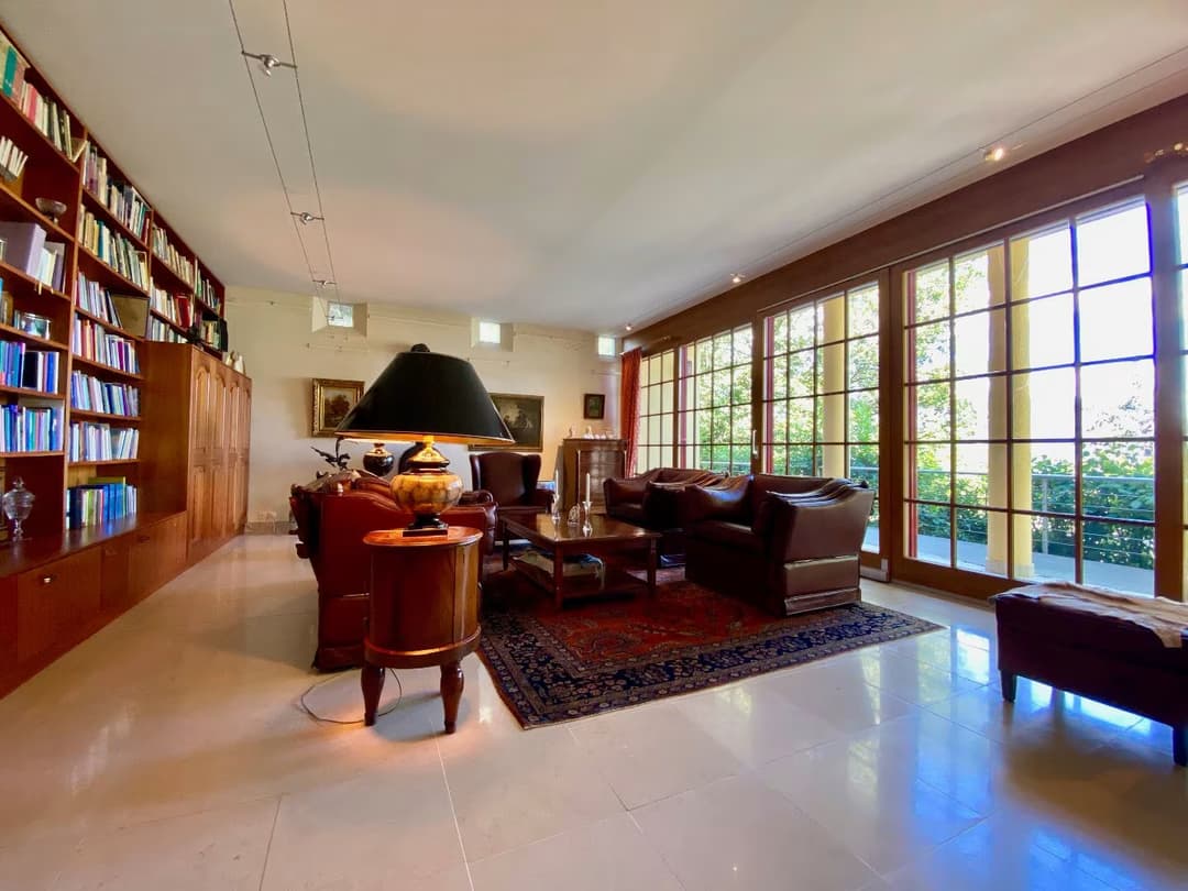 1640 – Maison – 5.5pièces –  1890000CHF – 323 m²