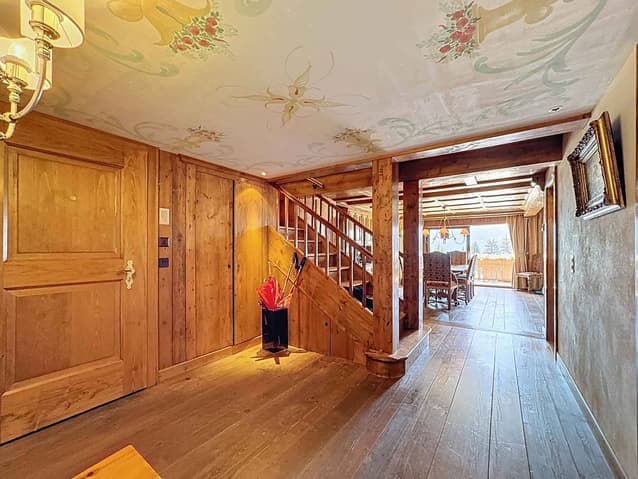 1655 – Appartement 6.5 pièces – 4960000CHF –  241.60 m²