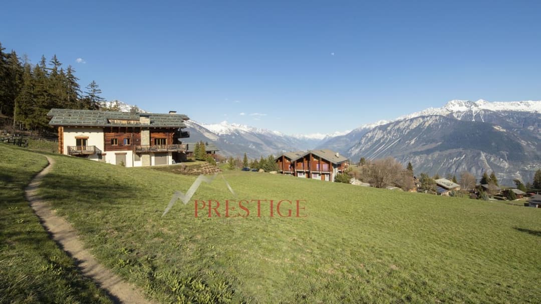 1348 – Appartement 4.5 pièces – 220m²