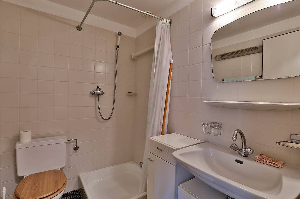 1300 – Appartement – 1pièce – 1200CHF  – 32 m²