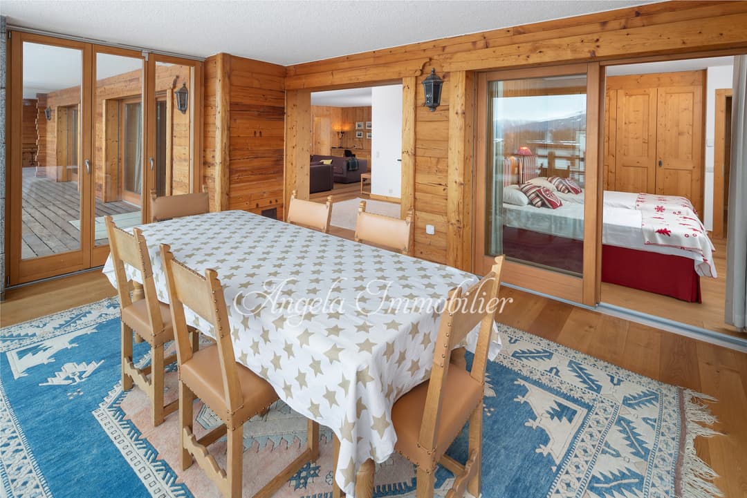 1329 – Appartement – 190m²