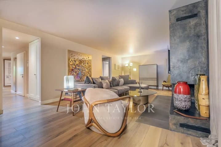 1304 – Appartement 5,5 pièces – 165m²