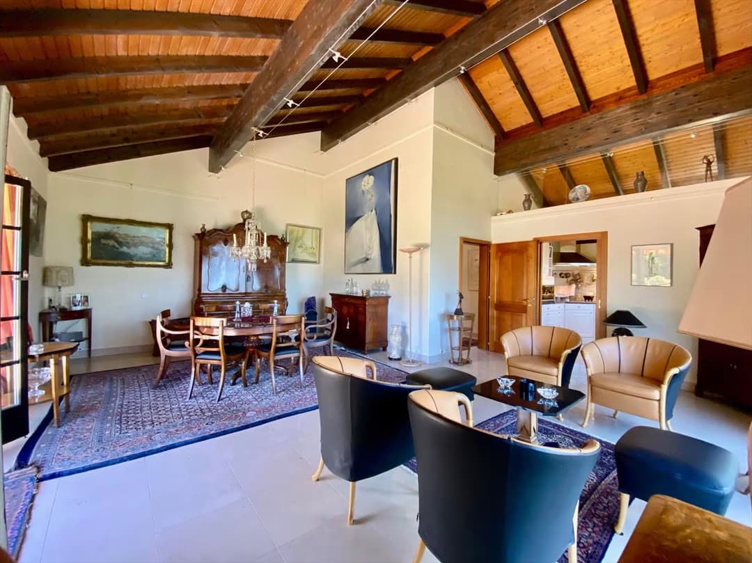 1640 – Maison – 5.5pièces –  1890000CHF – 323 m²