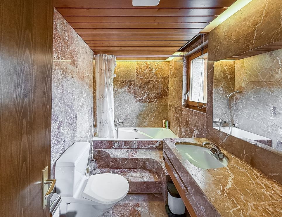 1642 – Appartement – 5.5pièces – 2500000CHF  – 185m²