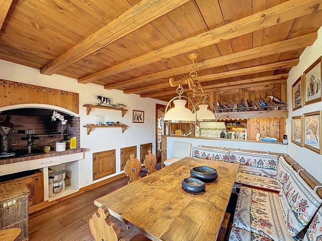 1655 – Appartement 6.5 pièces – 4960000CHF –  241.60 m²