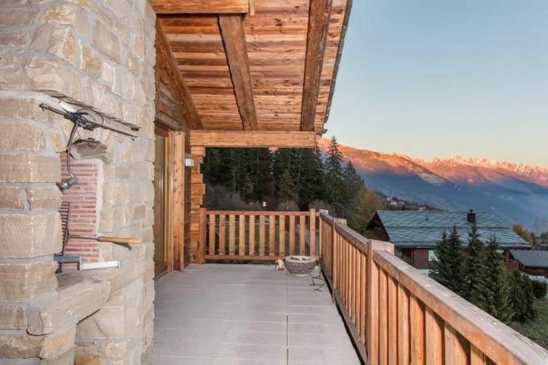 1348 – Appartement 4.5 pièces – 220m²