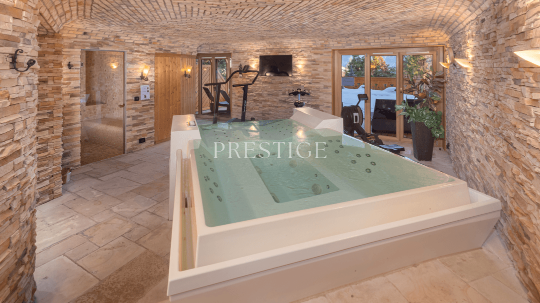 1717 – Appartement 5,5 pièces – 187m²