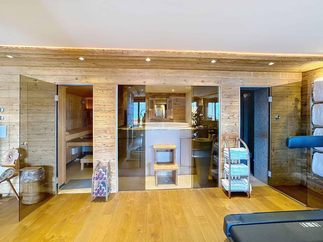 1716 – Appartement 10,5 pièces – 480m²