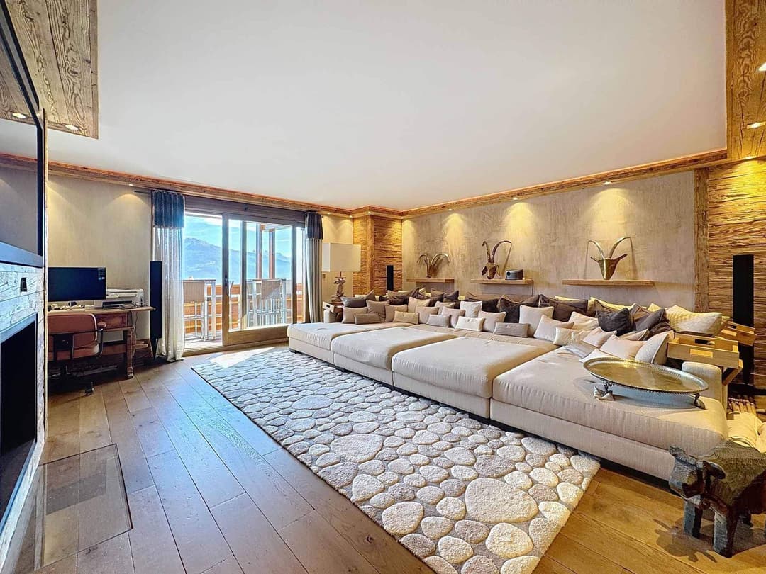 1732 – Appartement – 10.5pièces – 519m²