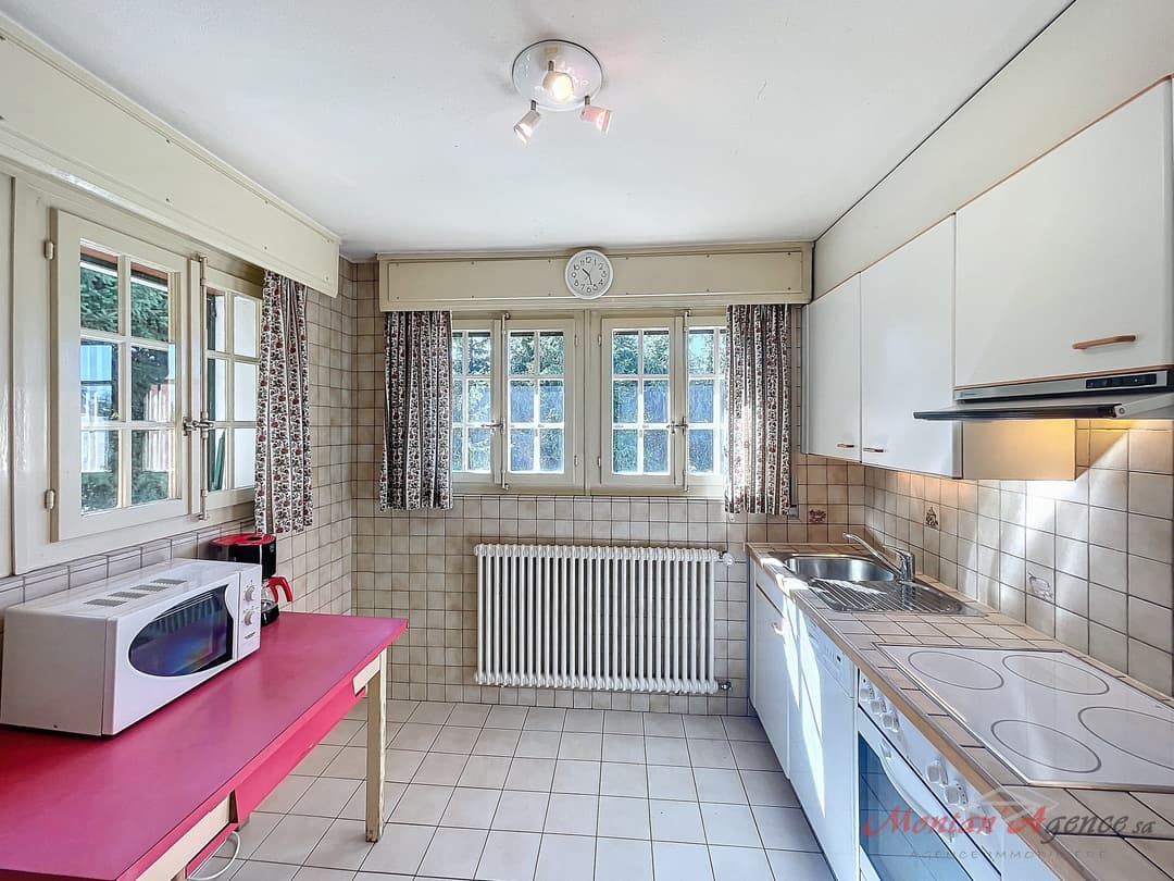 1396 – Maison 7 pièces – 921.40CHF – 200m²