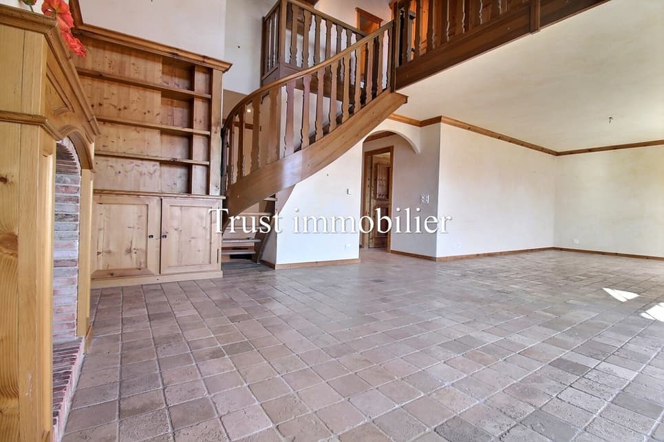 1676 – Appartement – 3.5pièces – 1650000CHF – 110 m²