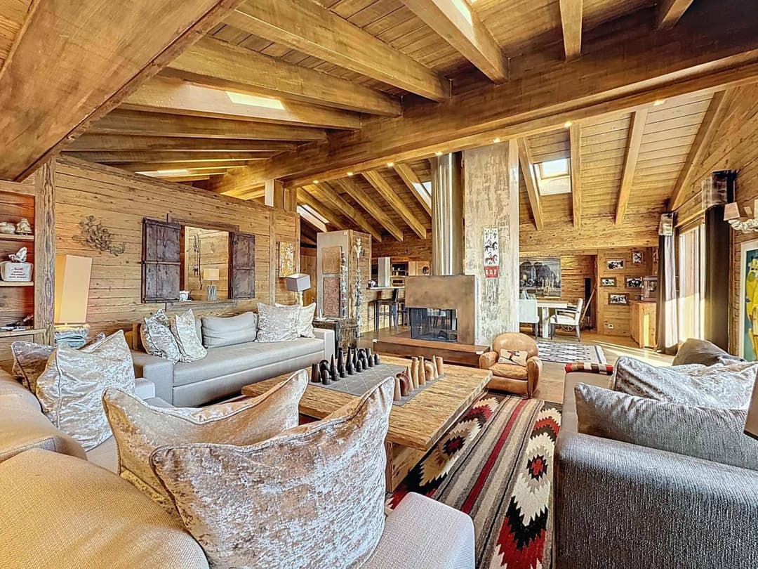 1716 – Appartement 10,5 pièces – 480m²