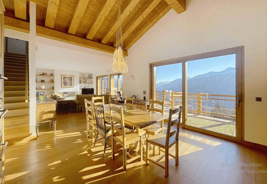 1766 – Maison 7.5 pièces -4680000 CHF – 320 m²