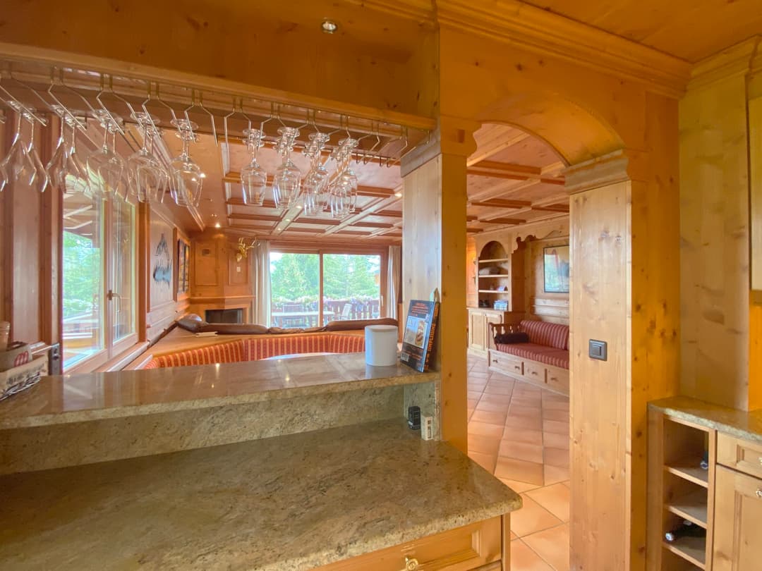 1437- Appartement – 4.5pièces  – 6000CHF – 123m²