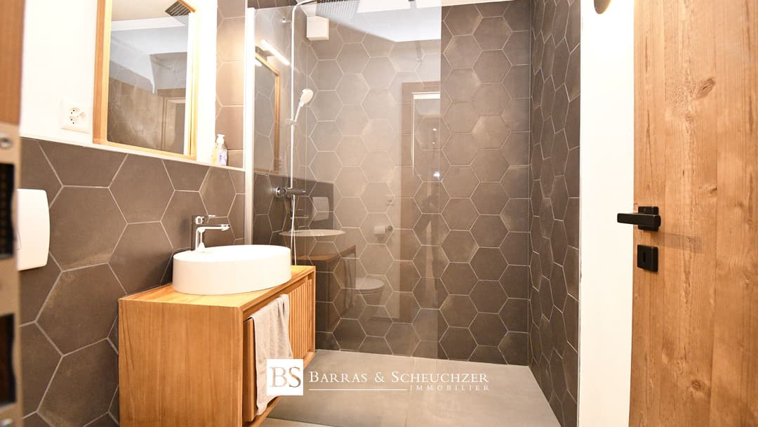 1685 – Appartement 3,5 pièces –  810000 CHF – 90m²