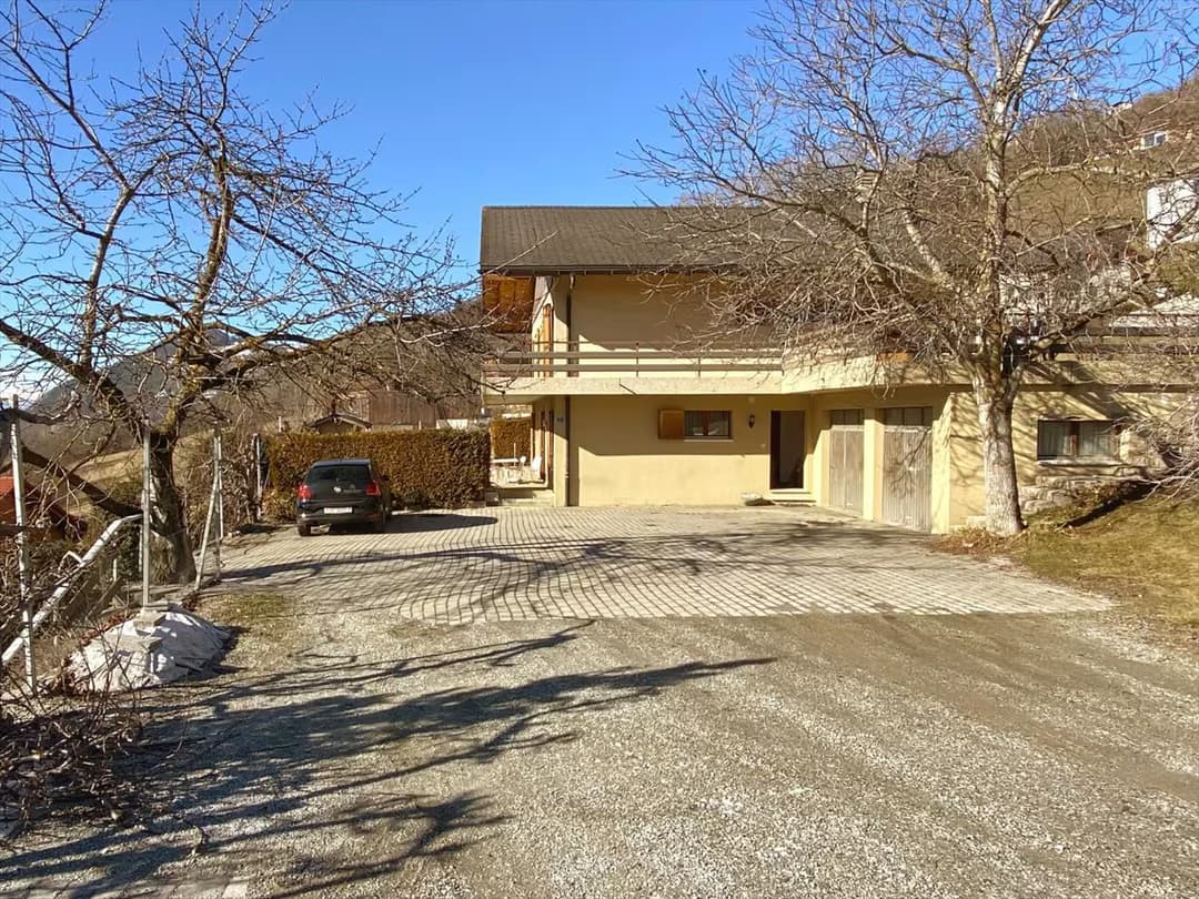 1487 – Maison –  2610CHF  – 200m²