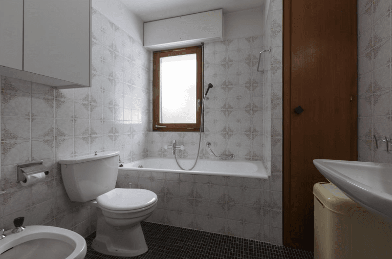 1479 – Appartement 5 pièces –  639.85 CHF – 170m²